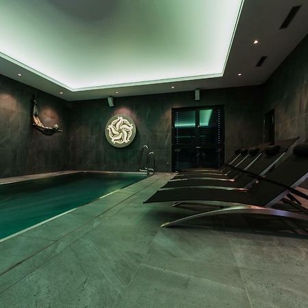Barok Hotel And Apartments Братислава Экстерьер фото