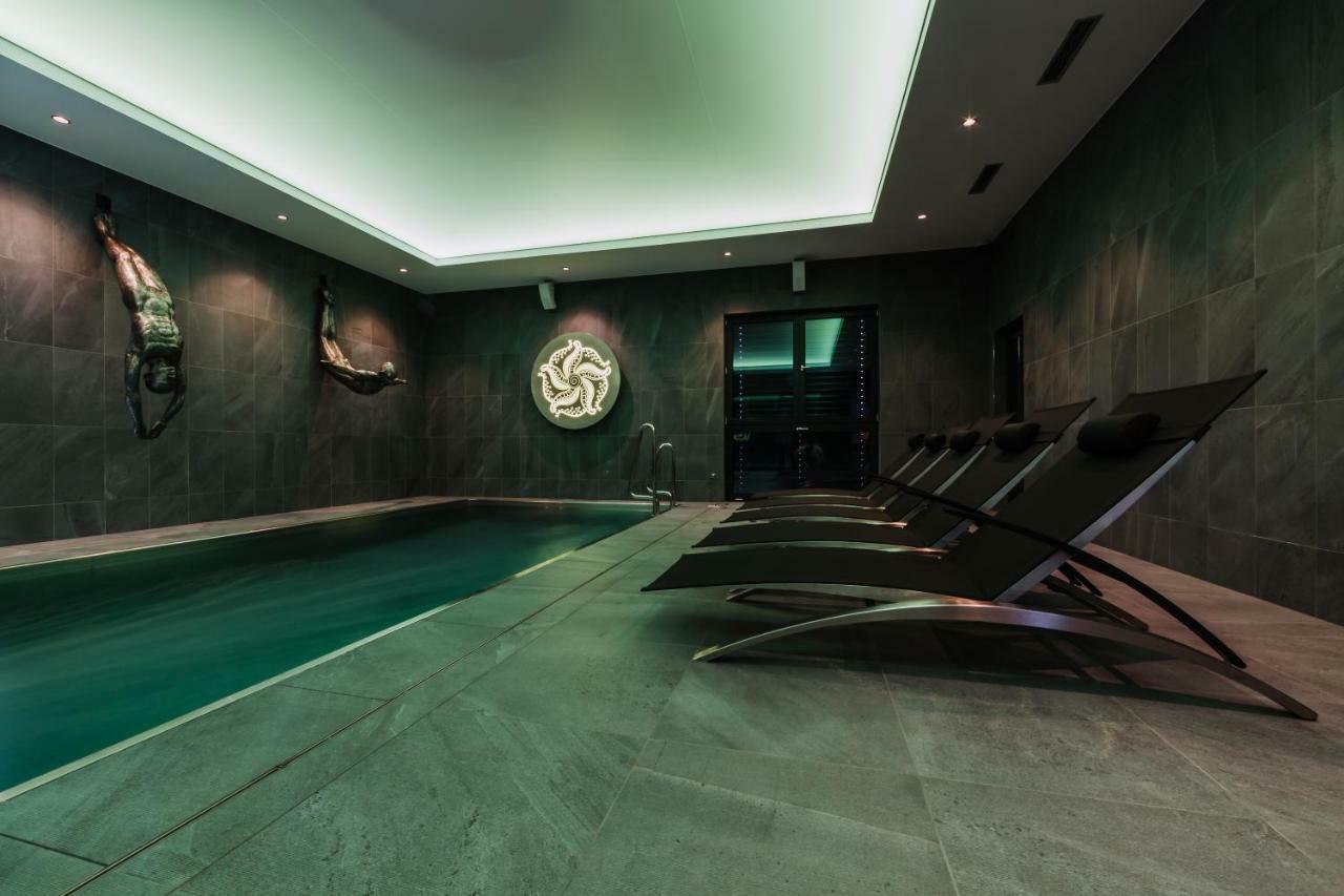 Barok Hotel And Apartments Братислава Экстерьер фото